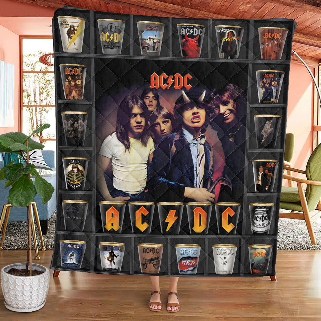 AC/DC Quilt Blanket – TANTN 10489