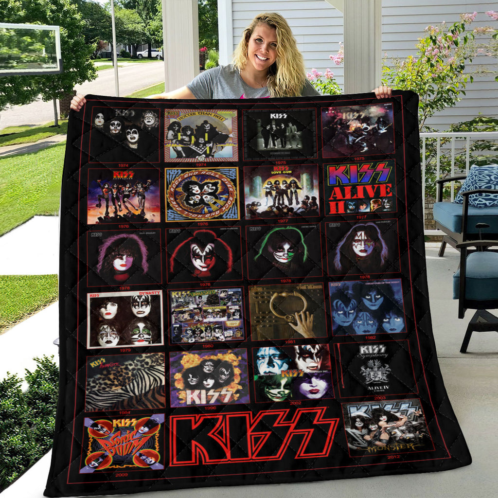 KISS Quilt Blanket – GNE 2243