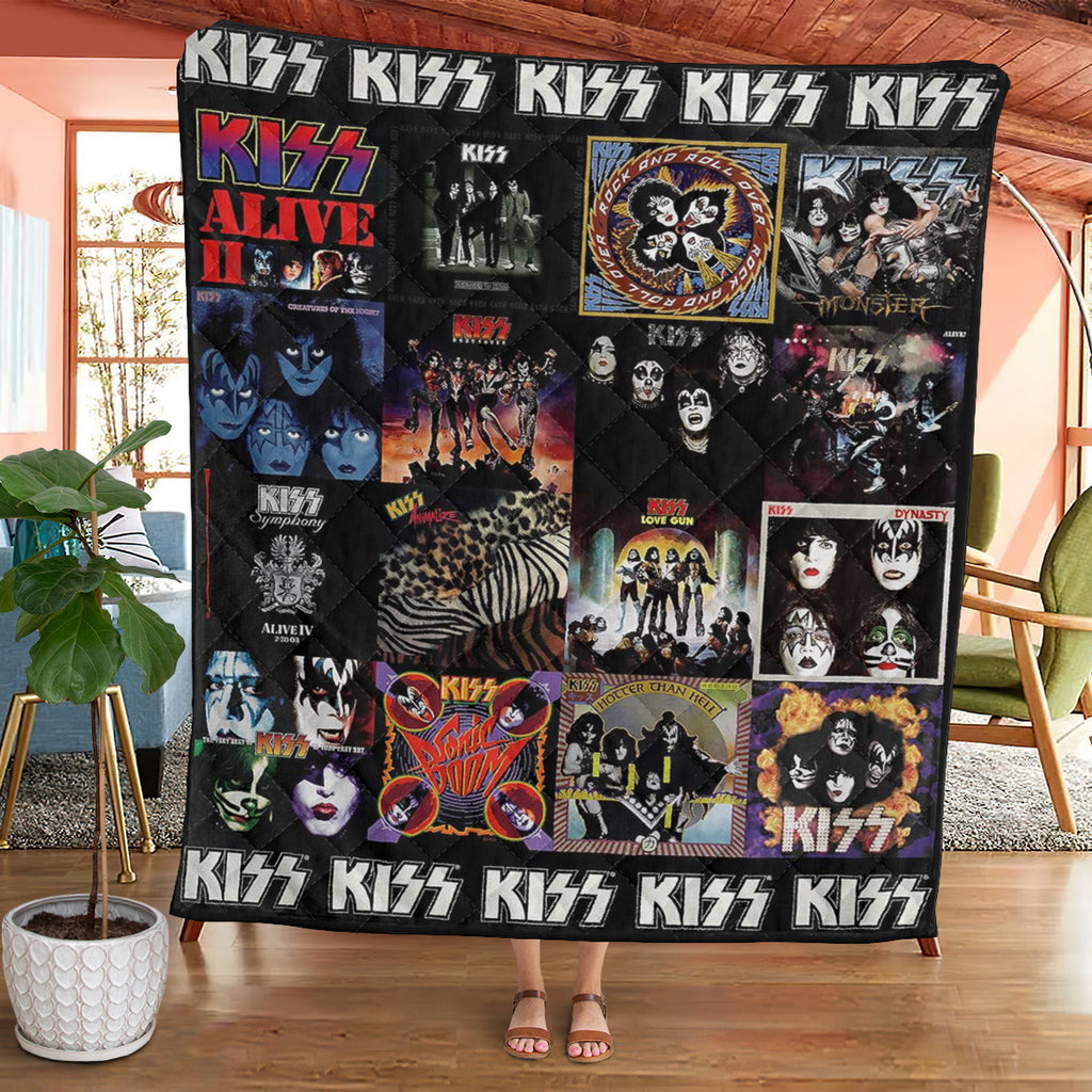 KISS Quilt Blanket – GNE 2284