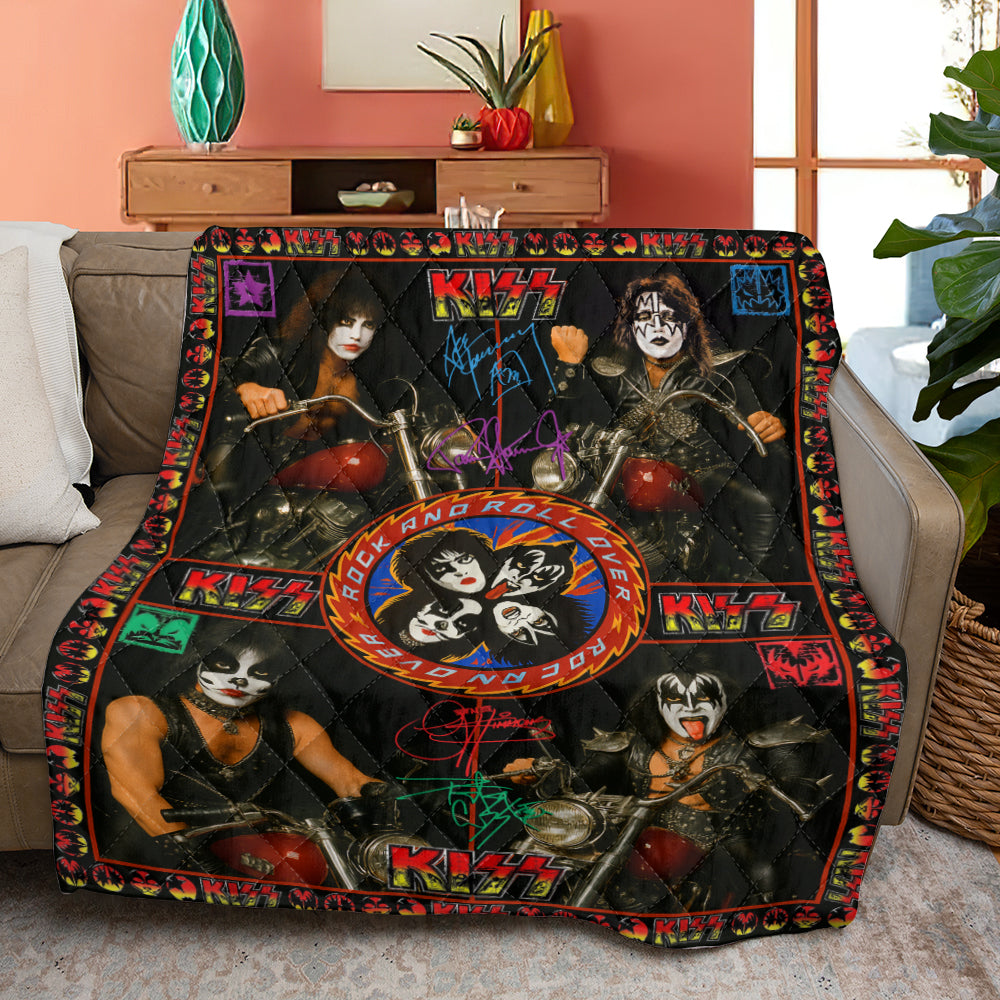 KISS Quilt Blanket – GNE NEW230
